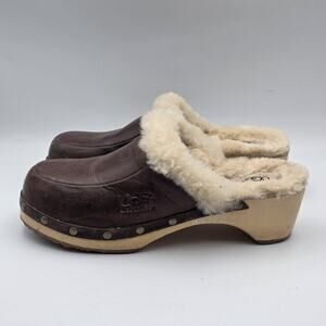 UGG Brown Leather Shearling Clog Heels with Cream Fur Trim